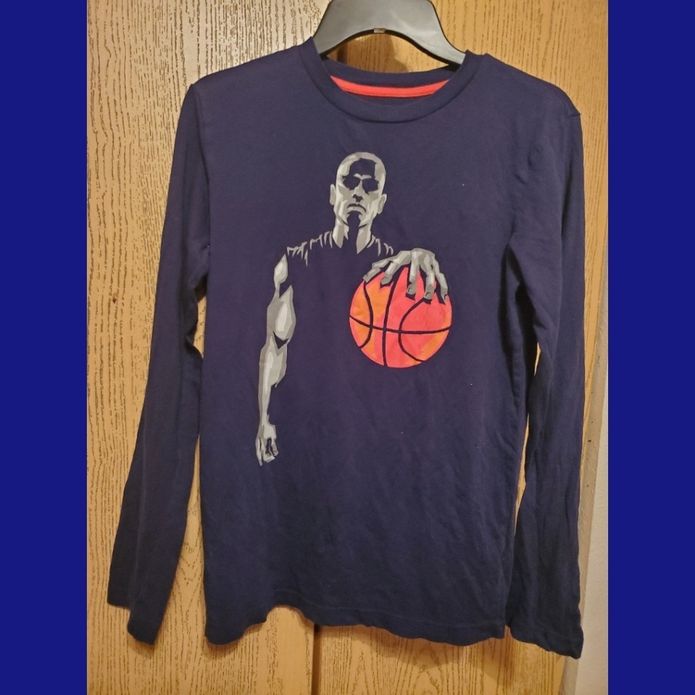 Boy's size XL shirt